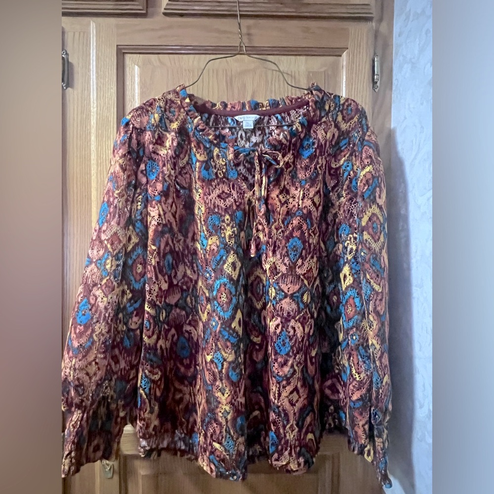 CATO Women's Size XL Multi-Colored Lace Fall
Aztec Print Peasant Blouse